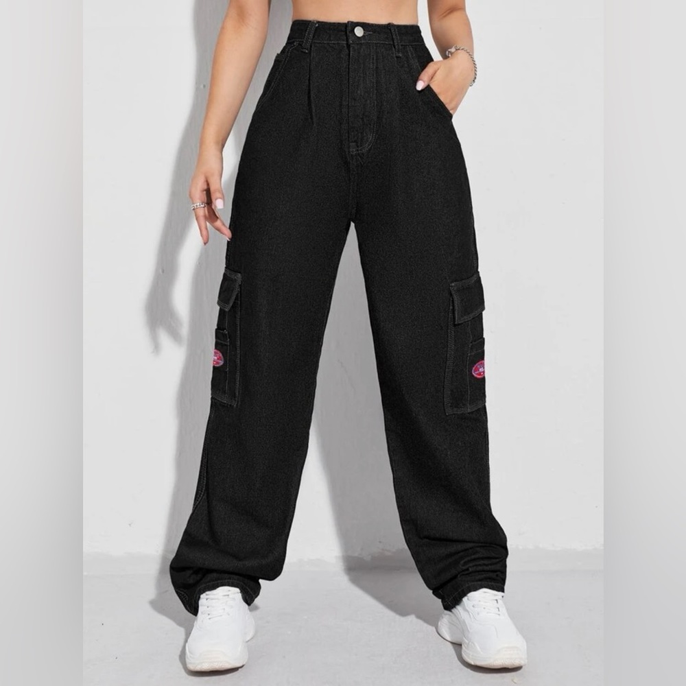 SHEIN - Patched detail Flap Pocket Wide Legged Jeans (XS/2)